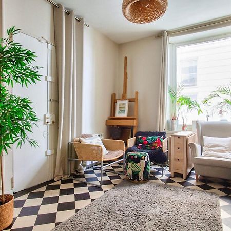 Cozy 1 Mezzanine & 1Bedroom Louvre Moulins Free Netflix Париж Екстериор снимка